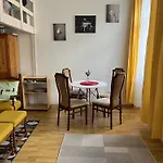 Retro Kenyelem Apartman